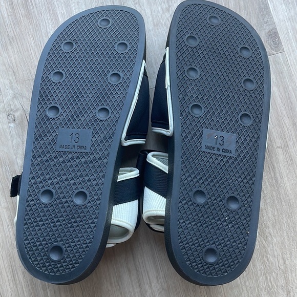 Pharrell x Adilette 2.0 Slide 'Black White sz 13 - Picture 10 of 13